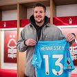 Wayne Hennessey apresentado como reforço do Nottingham Forest