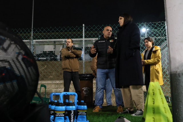 Mariana Mortágua assistiu a treino e pediu igualdade: «Há uma primeira vez para tudo...»