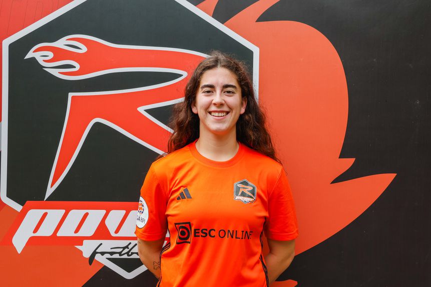 Aitana Martínez-Montoya reforça o ataque do clube sediado no Seixal