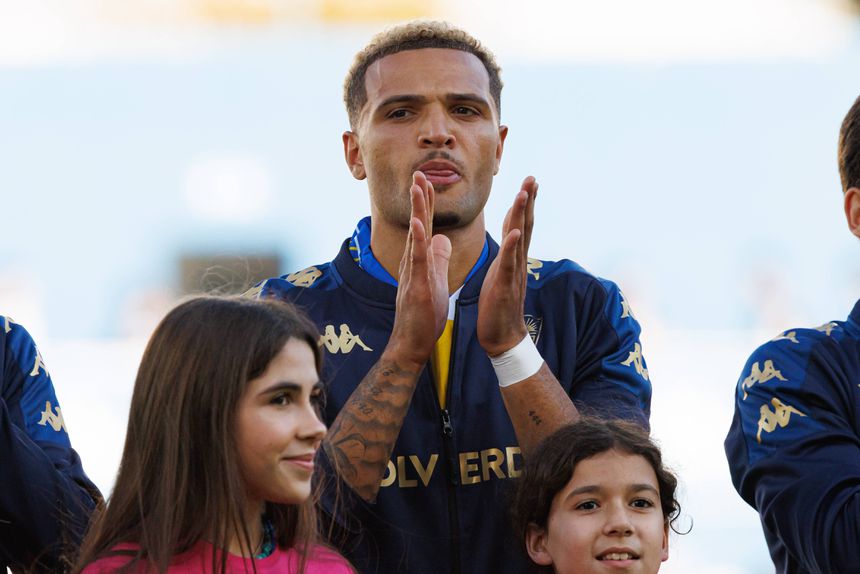 Antef Tsoungui baralha as contas do onze do Estoril em função da sua impressionante versatilidade. Foto: IMAGO