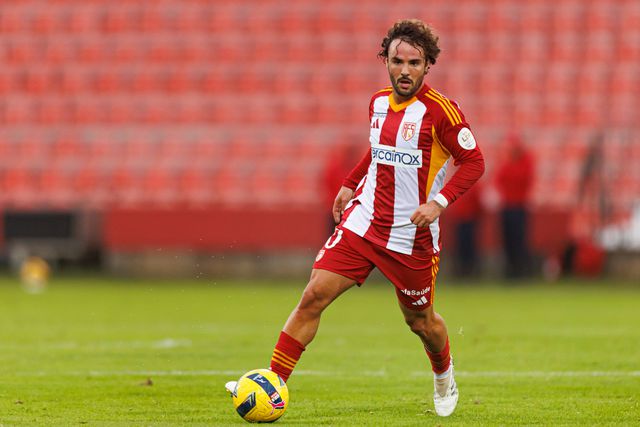 Antigo internacional jovem por Portugal está a despertar a atenção de clubes estrangeiros