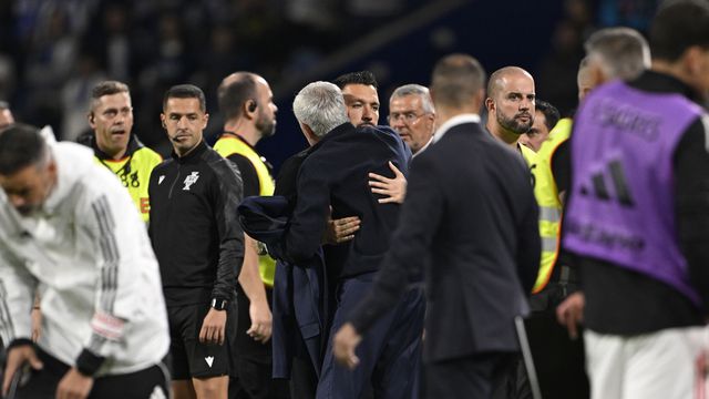Francesco Farioli e José Mourinho no 0-0 do Dragão (Miguel Lemos/ Kapta+)