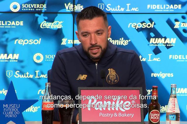 Farioli comenta a chegada de Thiago Silva ao FC Porto