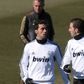 Arbeloa, à esquerda, com Mourinho atrás - Foto: IMAGO
