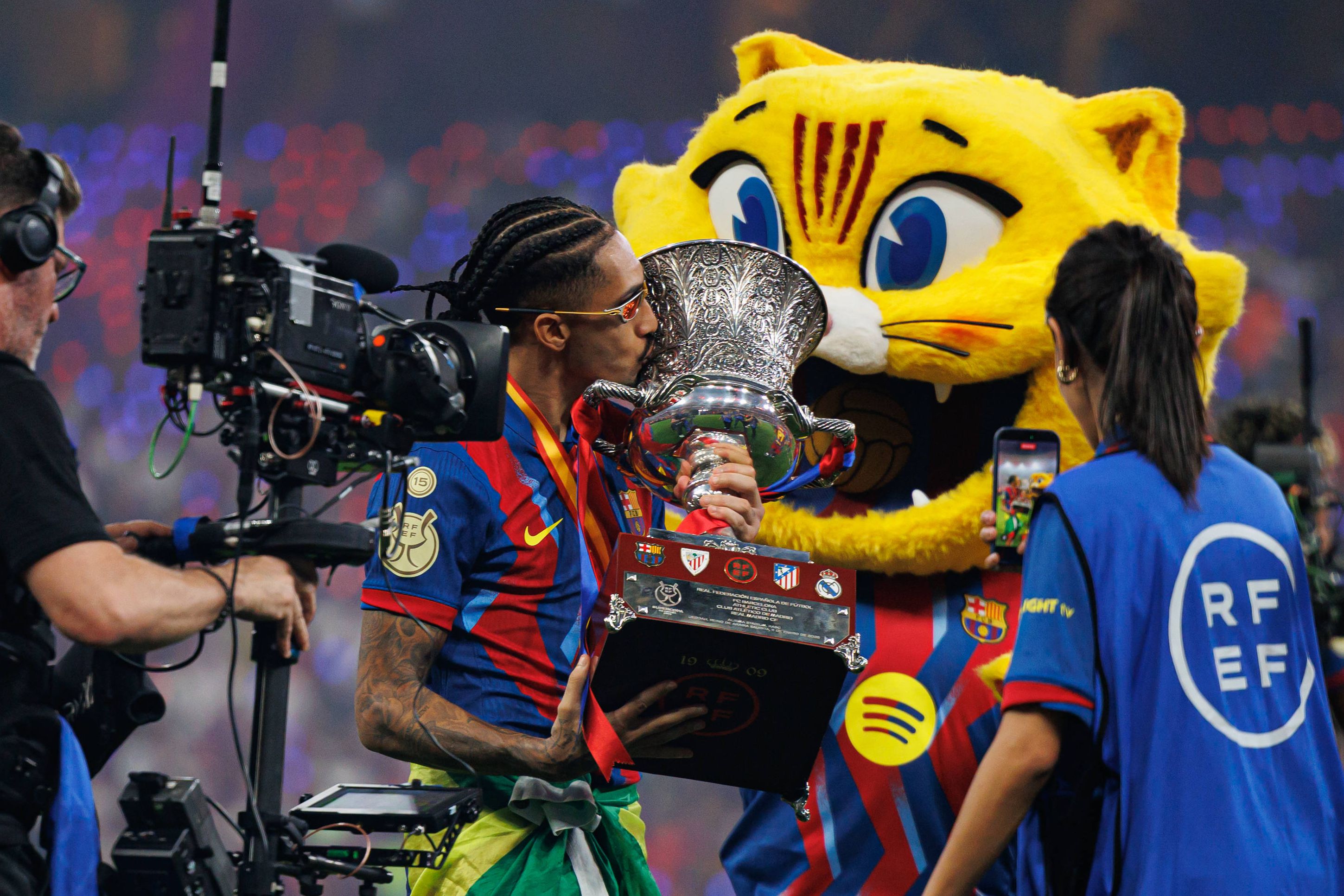 Raphinha, figura da vitória do Barcelona na Supertaça Espanhola