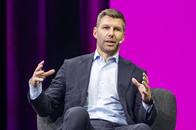 Quis assumir-se homossexual, mas...: «O meu advogado aconselhou-me a não sair do armário»