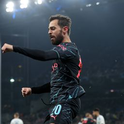 Bernardo Silva e De Bruyne de luxo na vitória do Manchester City em Copenhaga