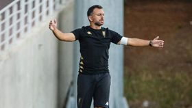 Filipe Coelho e o sucesso do Estoril nos sub-23: «Nos 'grandes' existe máquina à volta dos jogadores e, por vezes, há expetativas exageradas»