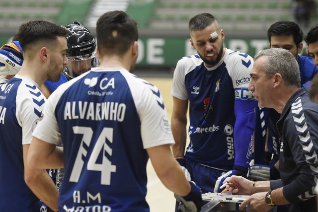 Paulo Freitas despedido do Óquei de Barcelos
