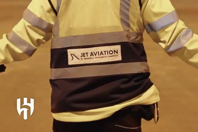 Neymar dá que falar no regresso a Riade