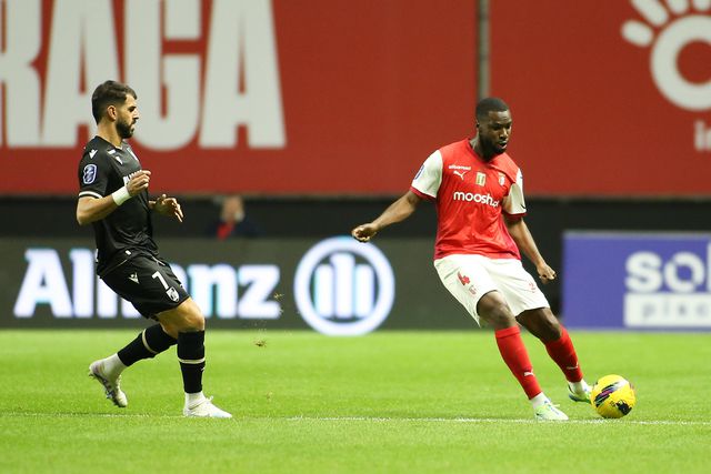 Nélson Oliveira e Niakaté