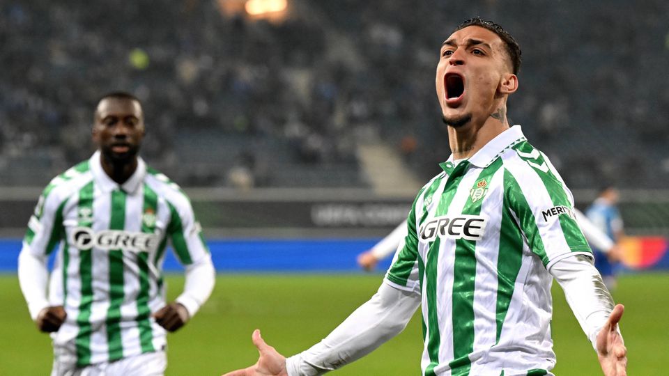 Antony festeja golo pelo Betis