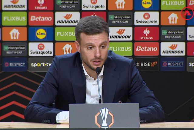 Anselmi: «Sabemos que o Diogo Costa coloca muito bem a bola nos pontapés de baliza»