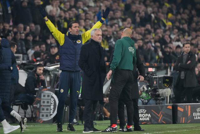 Mourinho e a vitória por 3-0: «Não posso dizer que é um grande resultado»