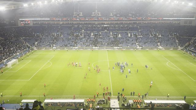 Assobios no Dragão após novo empate do FC Porto de Anselmi