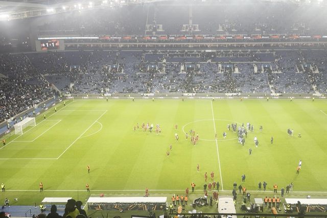 Assobios no Dragão após novo empate do FC Porto de Anselmi