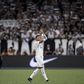 Neymar reage com ironia aos apupos da torcida do Corinthians, que venceu o Santos por 2-1 no Campeonato Paulista (foto: IMAGO)