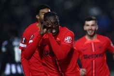 Dawa festeja golo da reviravolta do Steaua Bucareste
