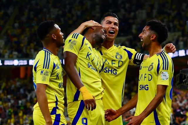 Ronaldo, Durán e companhia a festejar golo do Al Nassr