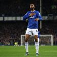 Beto festeja golo do Everton frente ao Liverpool