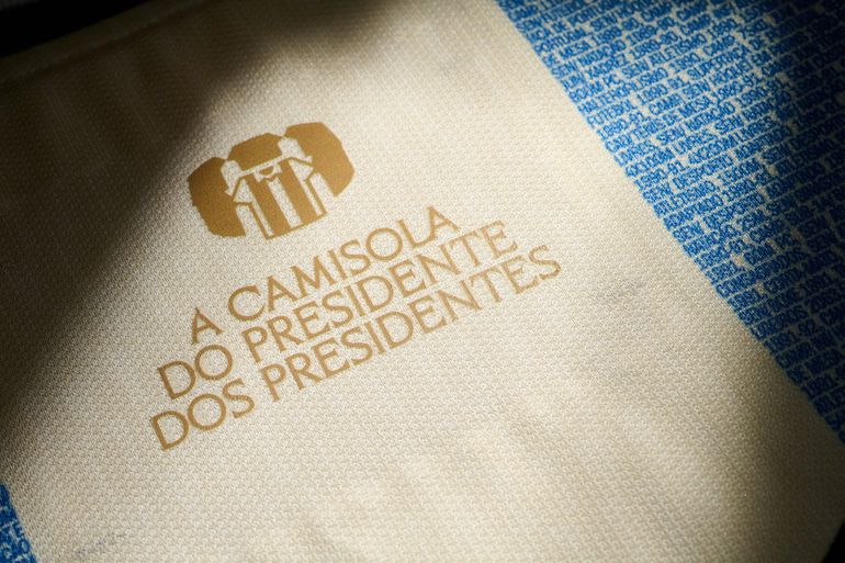 Camisola de homenagem a Pinto da Costa será lançada esta sexta-feira pelo FC Porto - Foto: D. R.