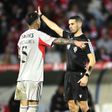 O árbitro António Nobre em ação no Santa Clara-Benfica (foto: Miguel Lemos/Kapta+)