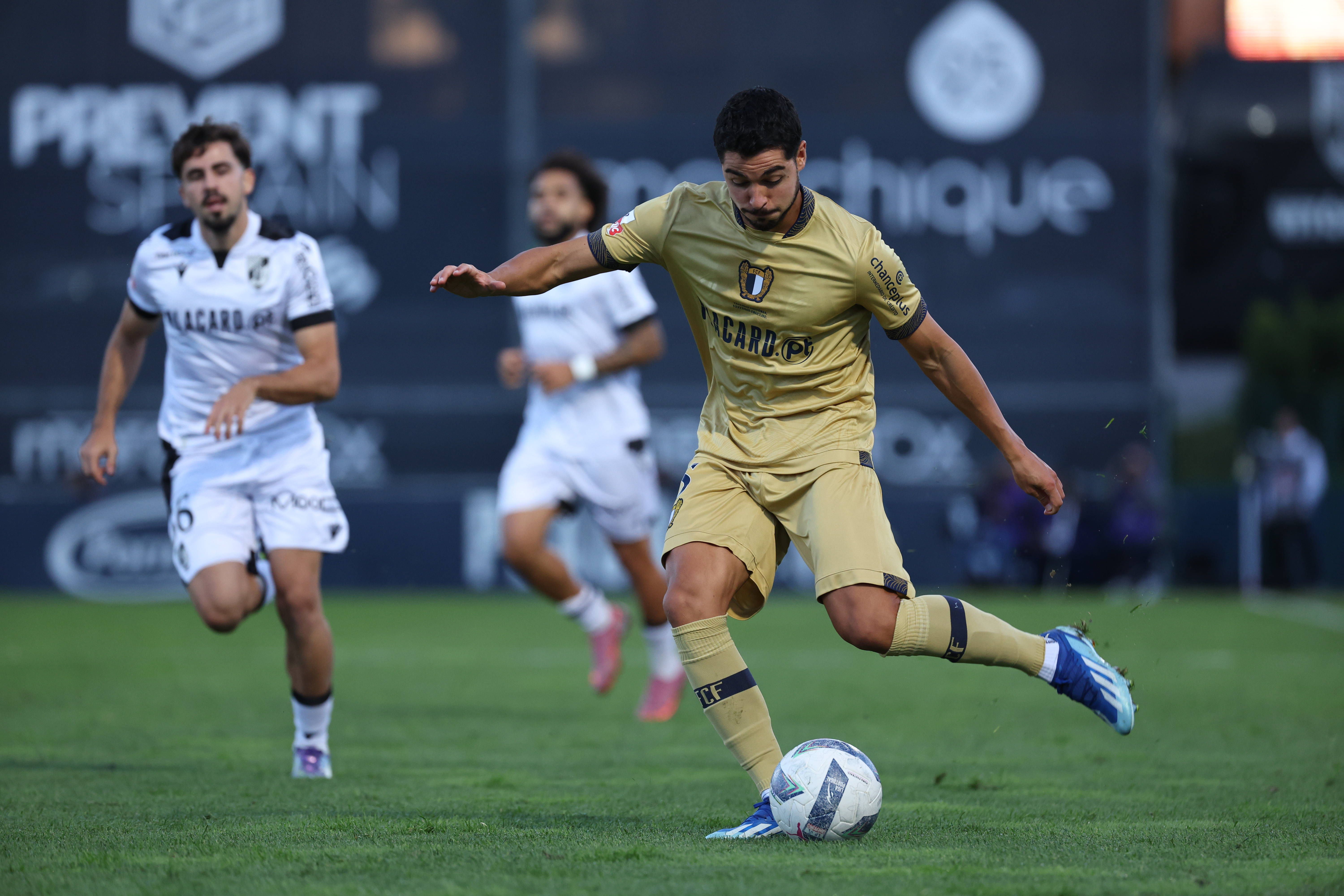 Antigo internacional sub-21 português acredita no sucesso dos azuis e brancos no reduto leonino