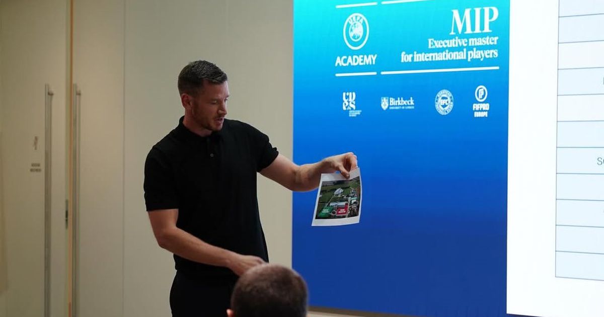 Vertonghen de regresso a Portugal... e à Luz (fotos)