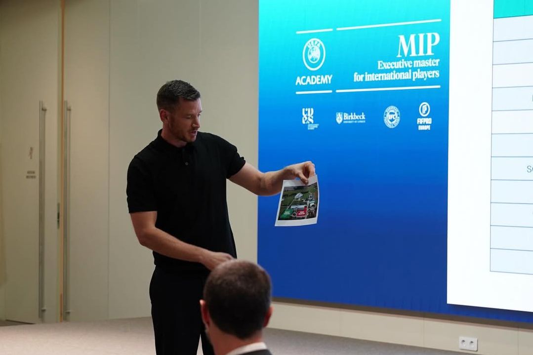 Vertonghen partilhou nas redes sociais imagem do regresso a Portugal