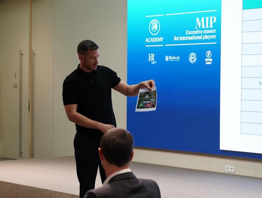 Vertonghen partilhou nas redes sociais imagem do regresso a Portugal