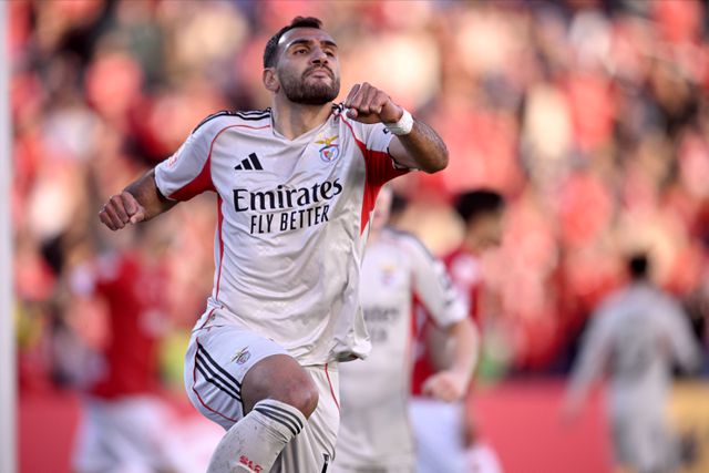 O golo de Pavlidis que colocou o Benfica em vantagem nos Açores