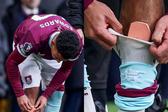 Tamanho das caneleiras de Marcus Edwards em destaque após o jogo com o Crystal Palace