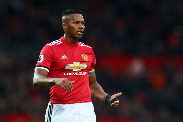 Antonio Valencia: extremo adaptado a lateral, capitão no pós-Ferguson no Manchester United