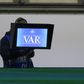 UEFA admite mudanças no VAR para evitar «intervenções microscópicas»