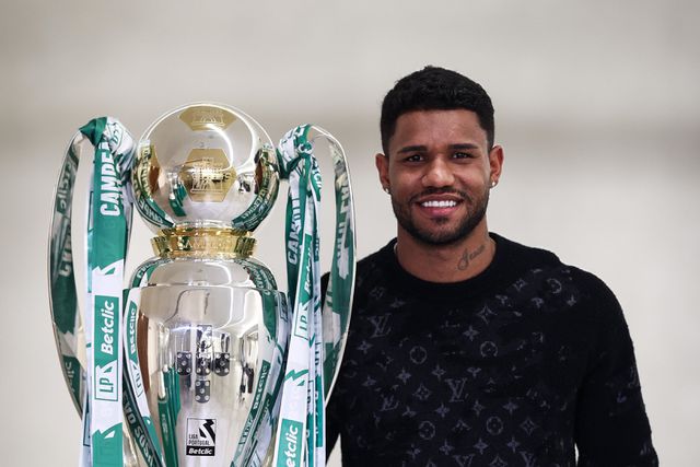 Matheus Reis era um dos resistentes dos três campeonatos conquistados pelo Sporting