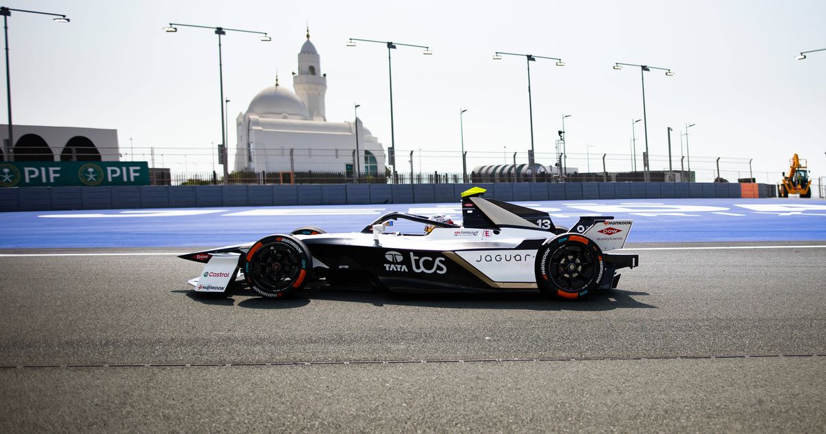 Félix da Costa 5.º no E-Prix da Arábia Saudita
