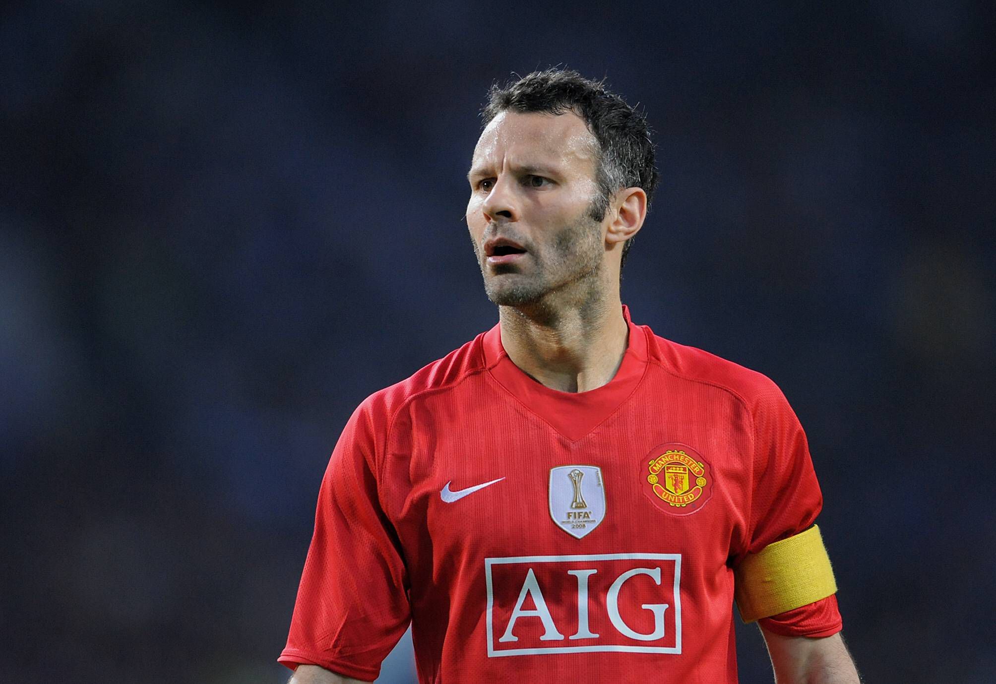 3. Giggs - 632 jogos por um clube