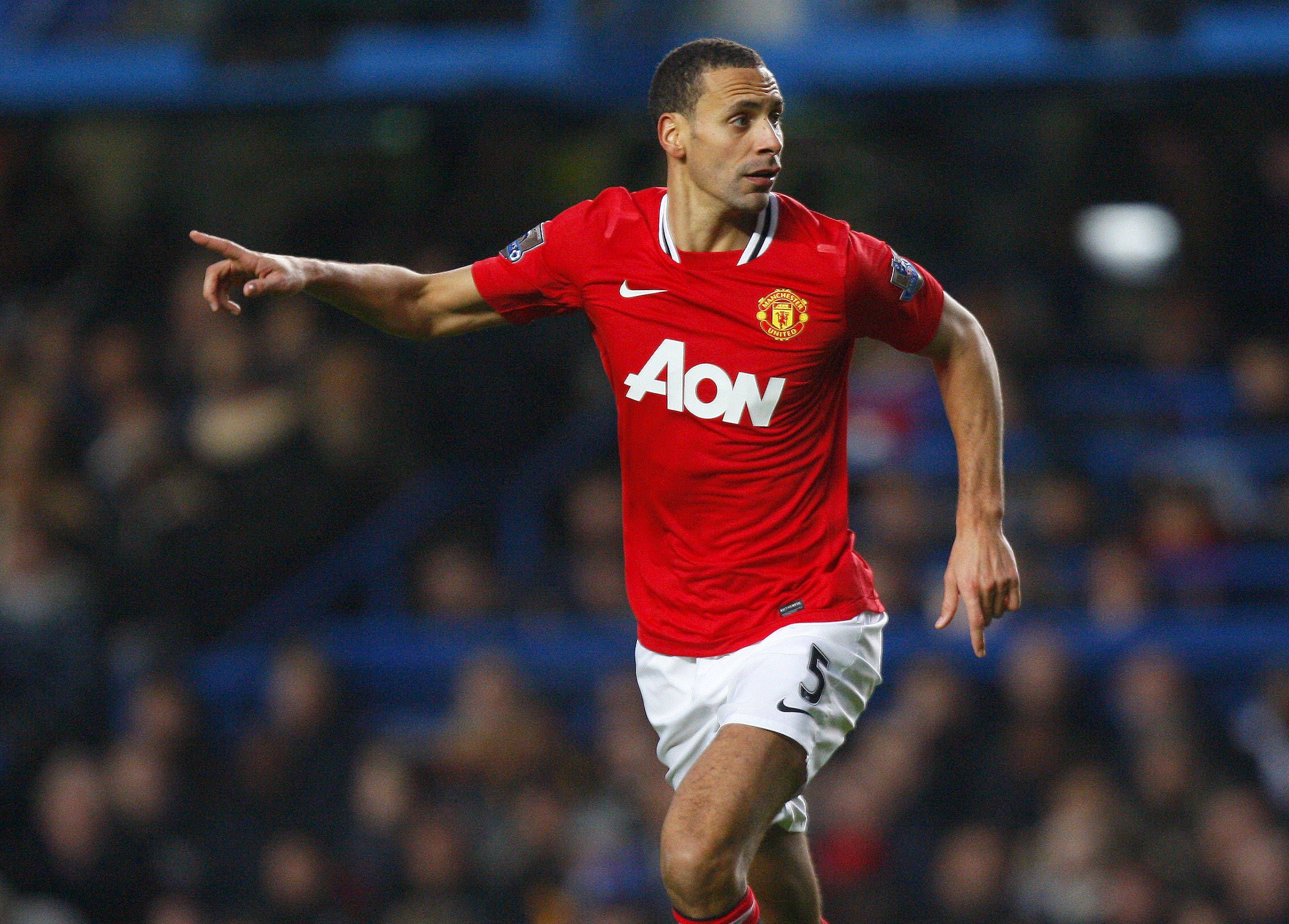 10. Ferdinand - 504 jogos por quatro clubes