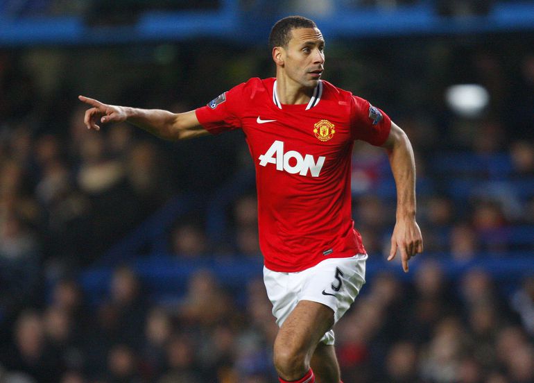 10. Ferdinand - 504 jogos por quatro clubes
