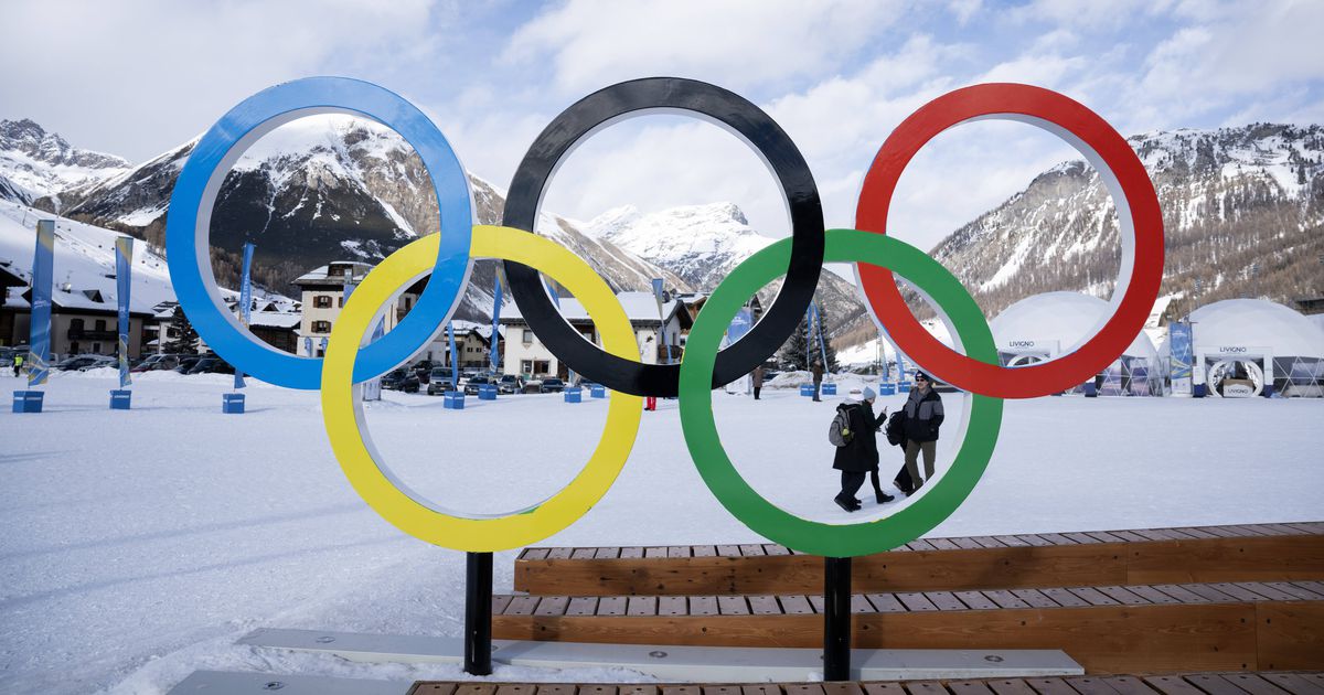 Esgotaram em 3 dias: vila olímpica atravessa 'crise' de... preservativos