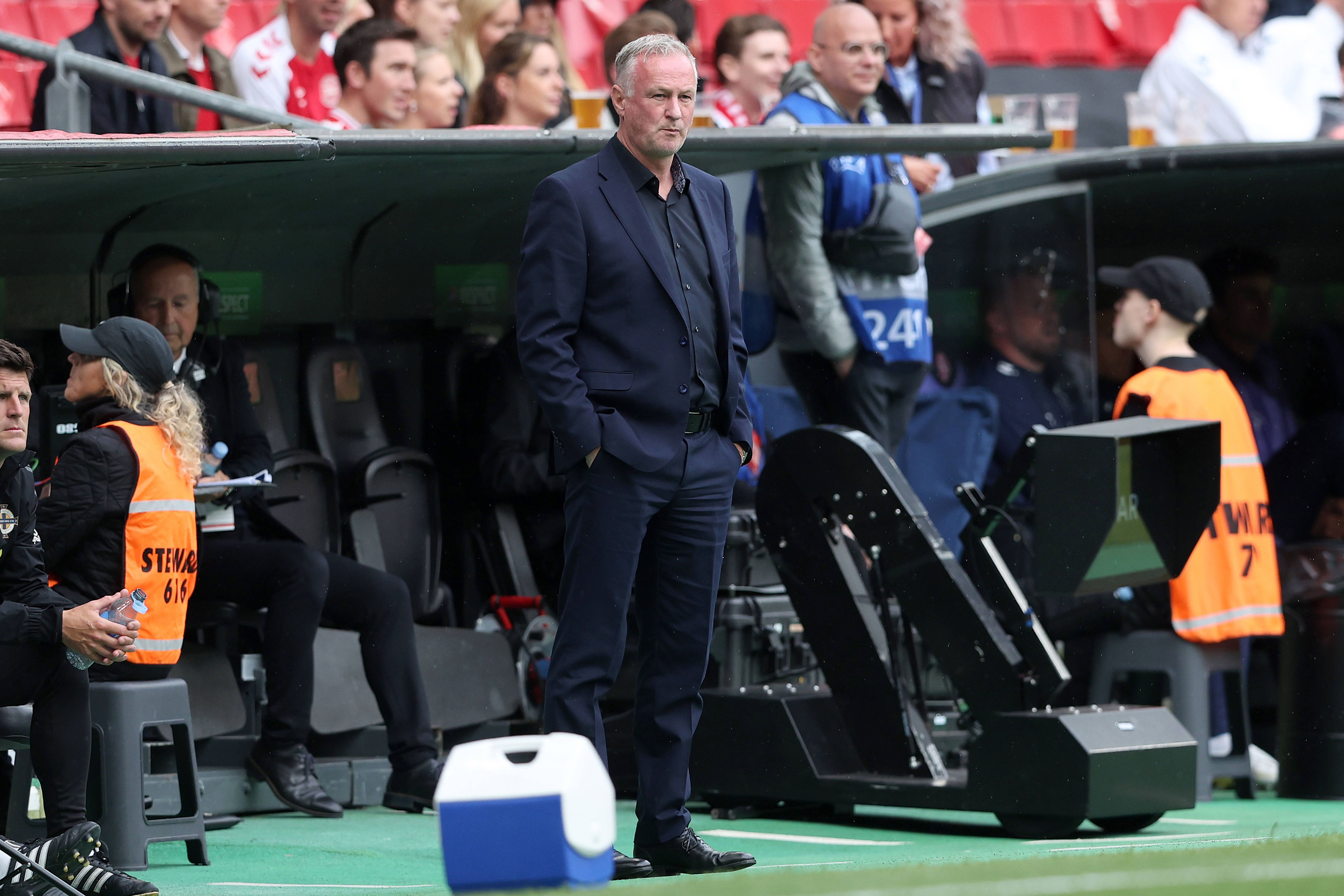 Michael O'Neill vai treinar seleção e clube... em simultâneo