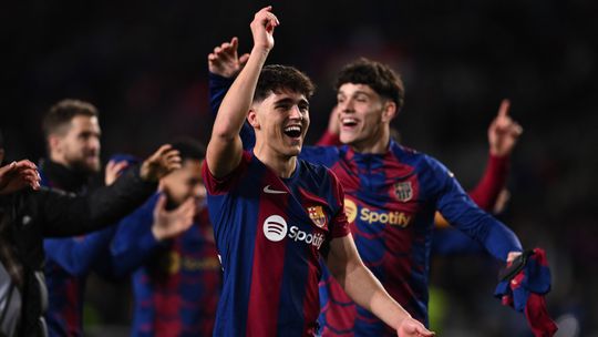 Jovem de 17 anos do Barcelona vai ser convocado para a seleção espanhola