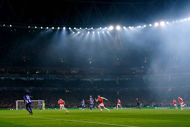 «Portugueses valentes», «recital de Pepe» e «tensão sufocante»: o que se diz lá fora sobre o Arsenal-FC Porto