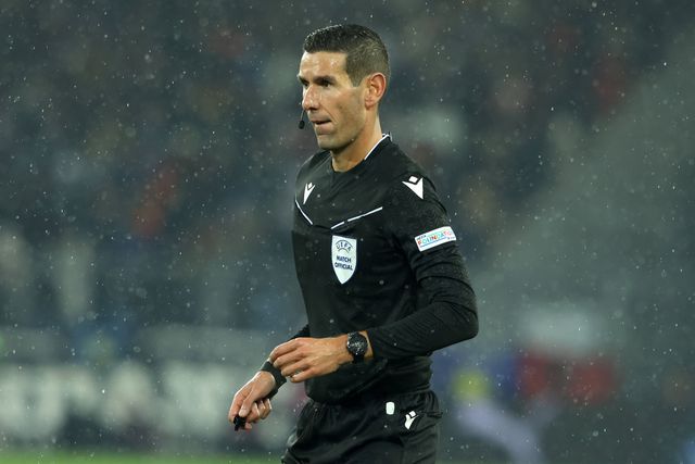 Lesão de João Pinheiro leva outro português a apitar o Espanha-Brasil