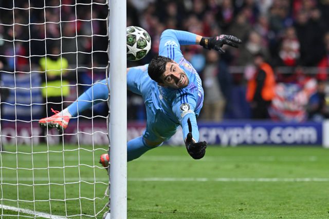 Thibaut Courtois voa no desempate de penáltis