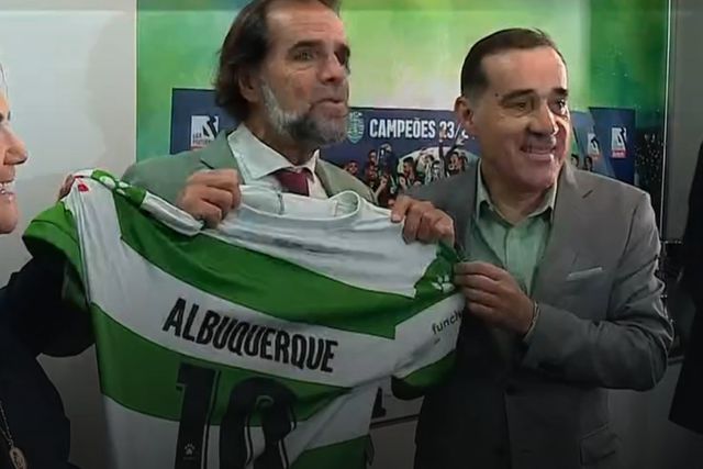 Dolores Aveiro com Miguel Albuquerque, presidente do Governo Regional da Madeira, e Rui Coelho, presidente da AF Madeira na inauguração da nova sede do Sporting Clube da Madeira