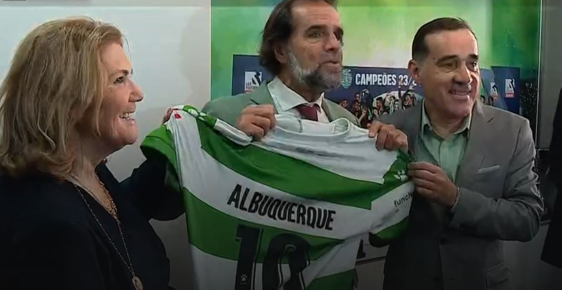 Dolores Aveiro com Miguel Albuquerque, presidente do Governo Regional da Madeira, e Rui Coelho, presidente da AF Madeira na inauguração da nova sede do Sporting Clube da Madeira