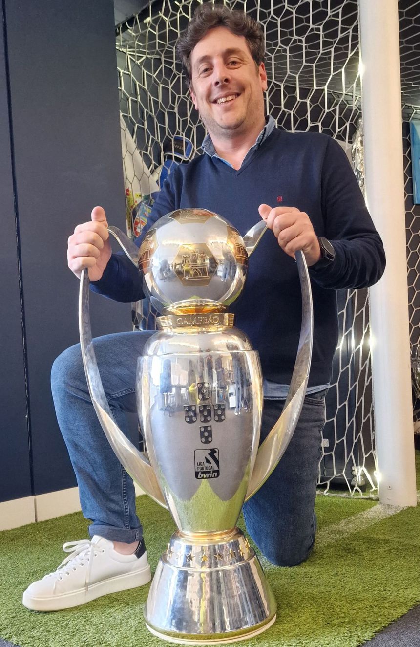 Nélson Oliveira sucede a José Maia como líder do departamento de scouting dos dragões (Foto: Nélson Oliveira/LinkedIn)