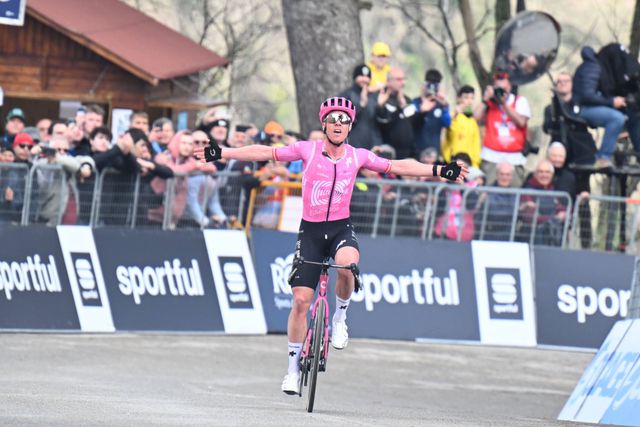 Tirreno-Adriático: de quase invalidez para vitória no WorldTour