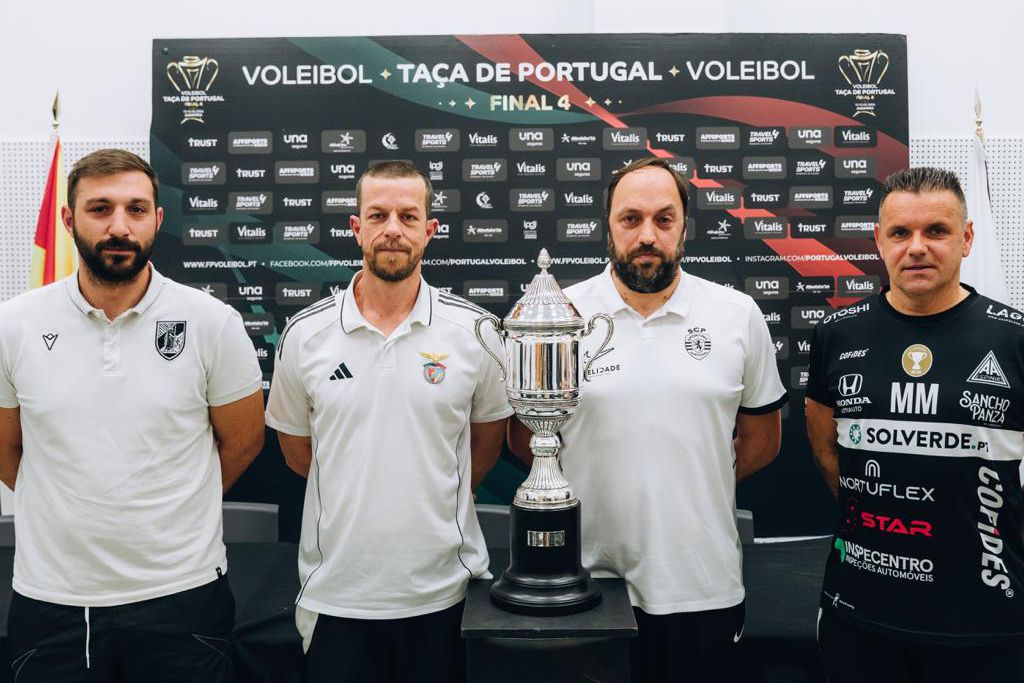 Eduardo Faustino (Vitória SC), Marcel Matz (Benfica), João Coelho (Sporting) e Miguel Maia (AA Espinho) antes da final four. Foto Diogo Oliveira/FPV